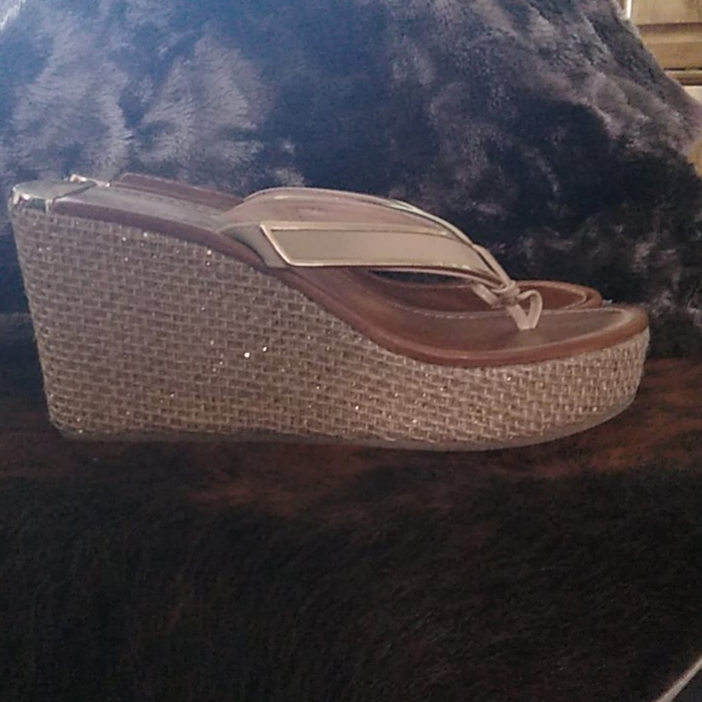 Aldo Wedge Sandals - Picture 3 of 7